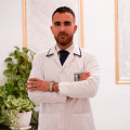 کارشناس نمونه گیر حامد بابایی
